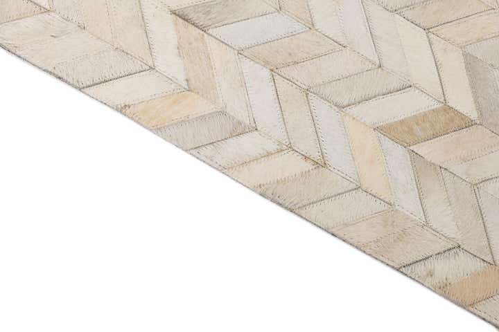 5' x 8' Cowhide Leather Rug