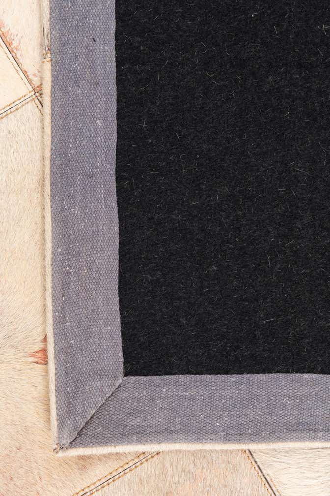 5' x 7' 10 Cowhide Leather Rug