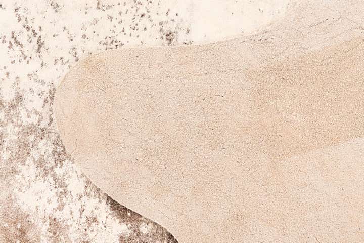 5' 11 x 6' 5 Cowhide Leather Rug