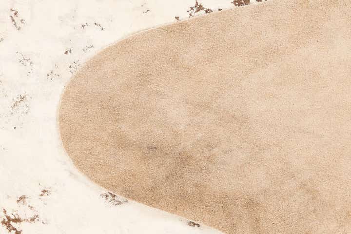 6' 7 x 7' 5 Cowhide Leather Rug