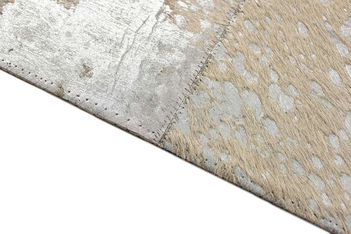 5' x 8' Cowhide Rug