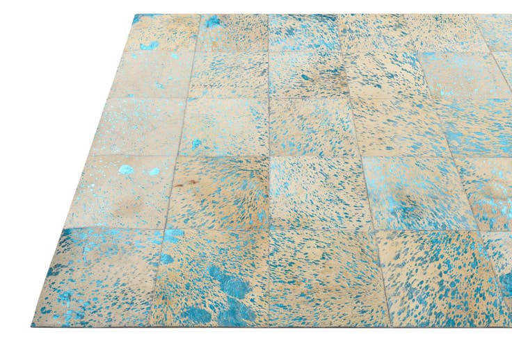 Detail image of 5' 1 x 8' 1 Cowhide Rug