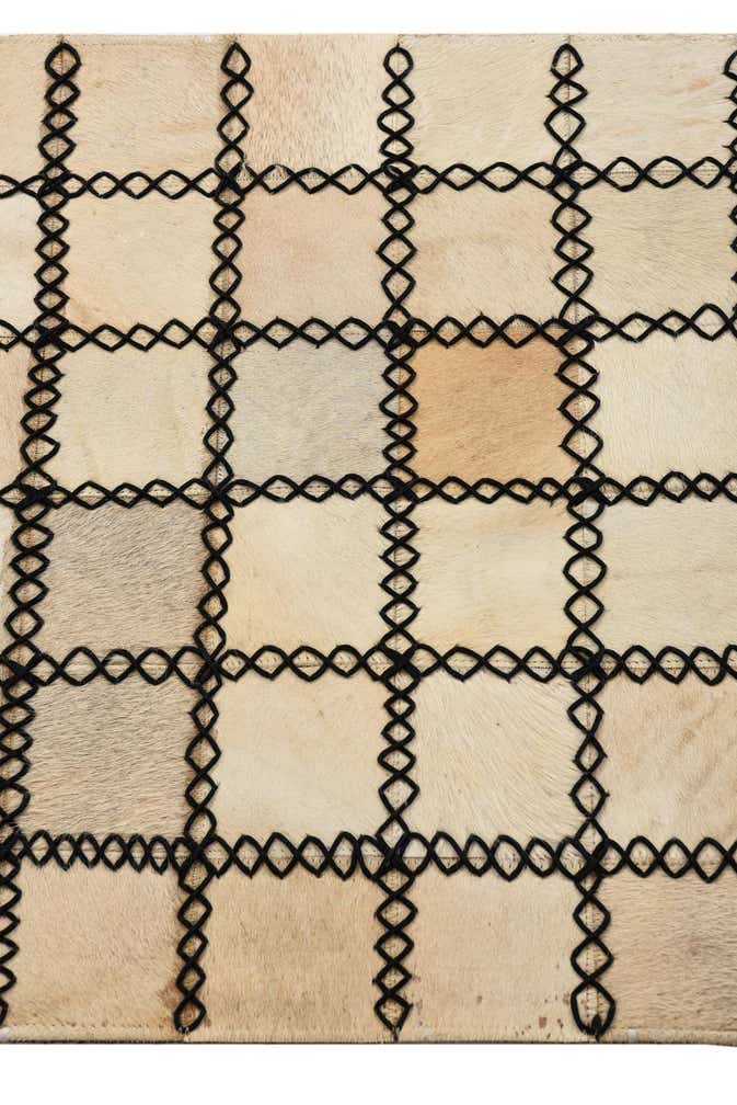 2' 1 x 3' 1 Cowhide Rug