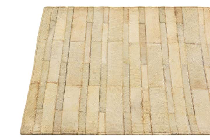 2' 2 x 3' Cowhide Rug