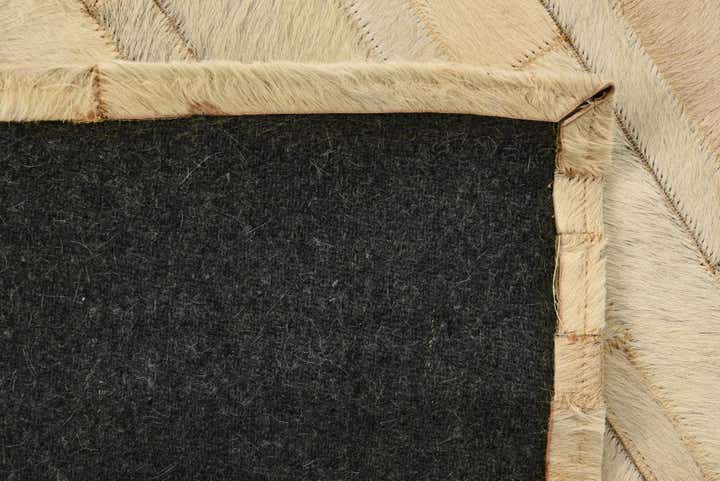 2' 2 x 3' Cowhide Rug