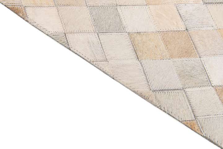 6' x 9' Cowhide Stocks Rug
