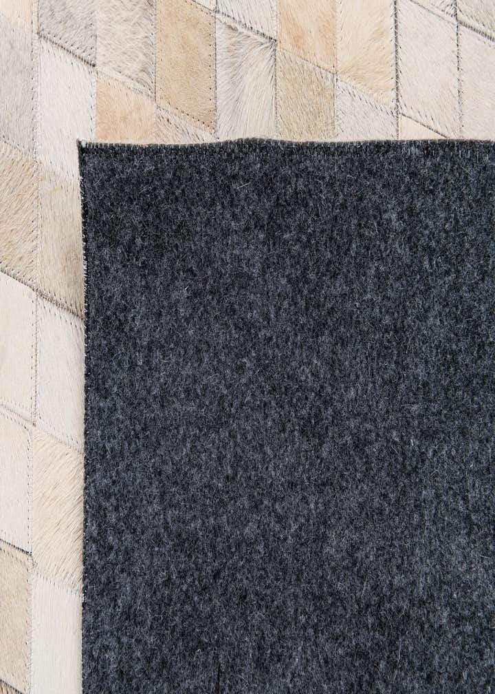 6' x 9' Cowhide Stocks Rug