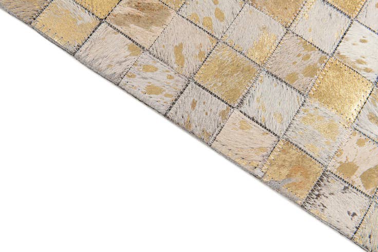 Detail image of 6' x 9' 1 Cowhide Stocks Rug