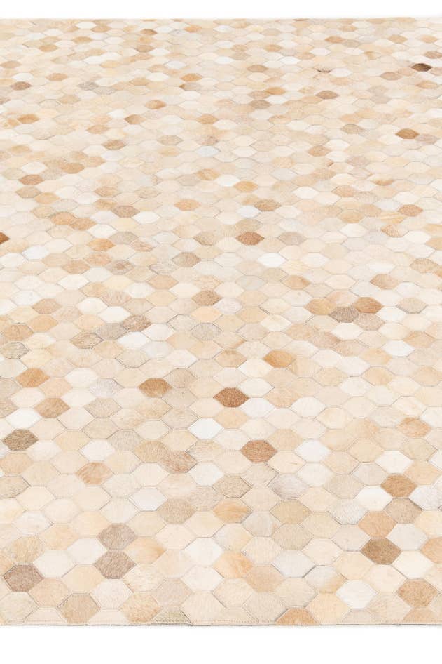Detail image of 6' 8 x 10' 1 Cowhide Stocks Rug