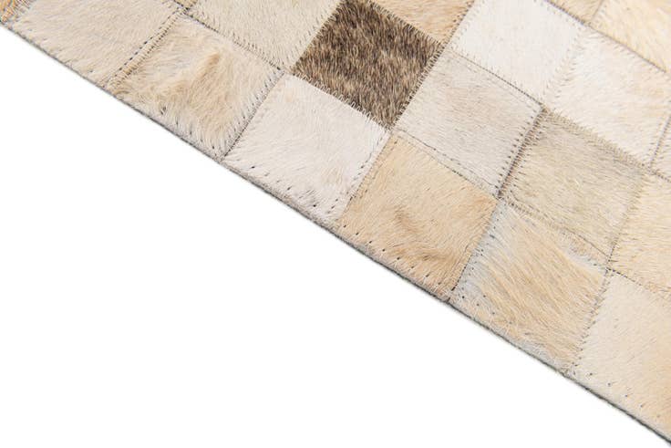 Detail image of 5' 1 x 7' 11 Cowhide Stocks Rug
