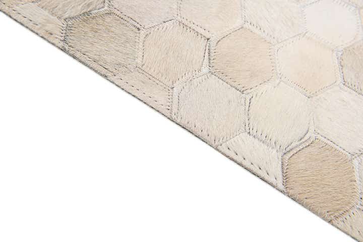 4' 11 x 7' 11 Cowhide Stocks Rug