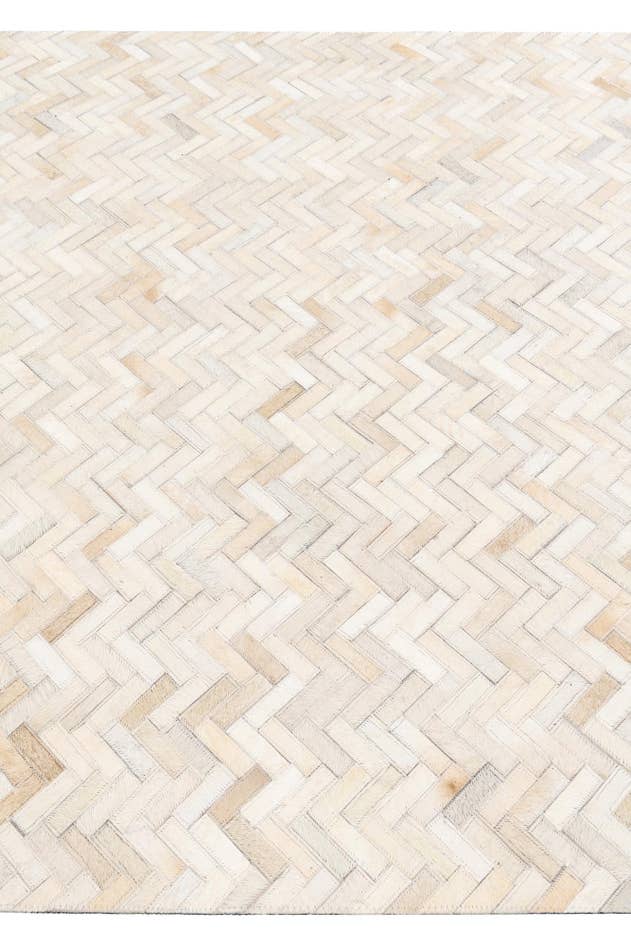 Detail image of 4' 10 x 7' 7 Cowhide Stocks Rug