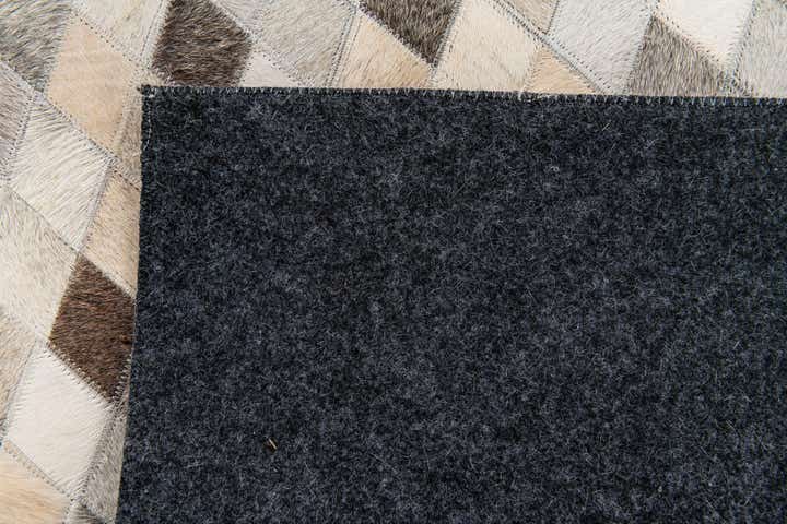 5' 8 x 7' 9 Cowhide Stocks Rug