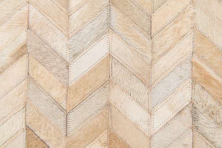 5' 1 x 8' Cowhide Stocks Rug