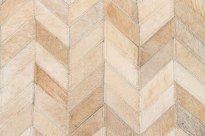 5' 1 x 8' Cowhide Stocks Rug