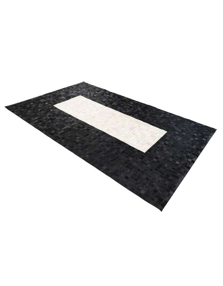 4' 11 x 8' Cowhide Stocks Rug