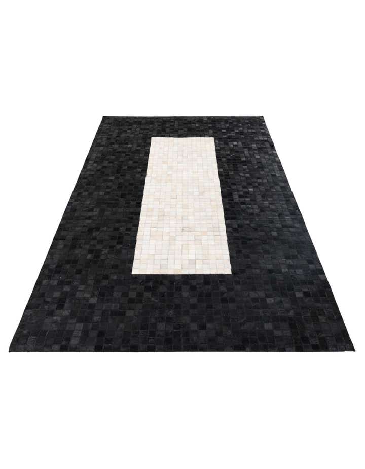 4' 11 x 8' Cowhide Stocks Rug
