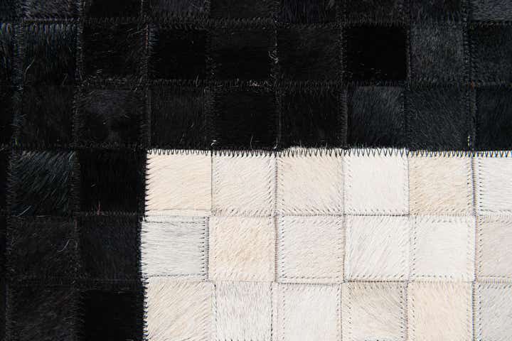 4' 11 x 8' Cowhide Stocks Rug