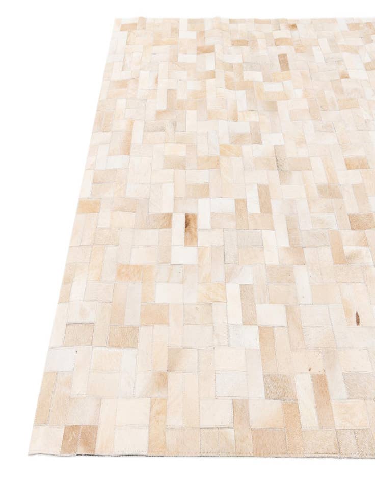 Detail image of 5' x 7' 11 Cowhide Stocks Rug