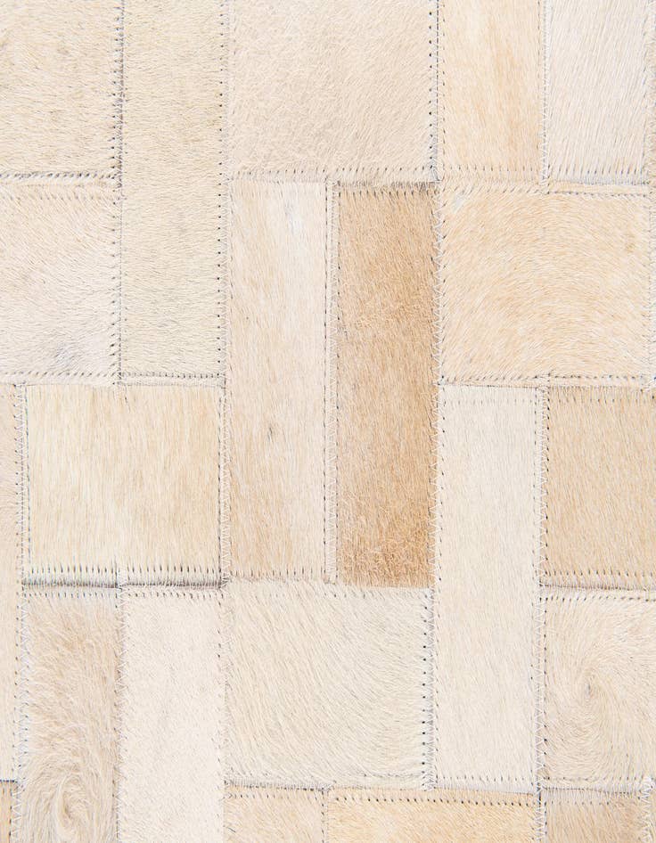 Detail image of 5' x 7' 11 Cowhide Stocks Rug