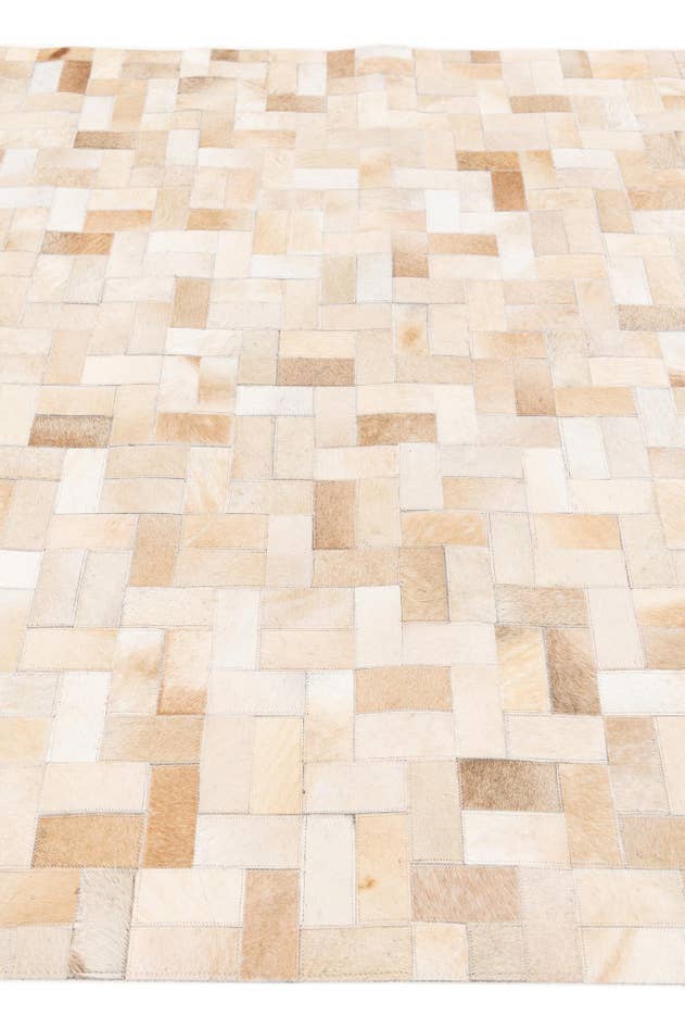 Detail image of 5' x 7' 11 Cowhide Stocks Rug
