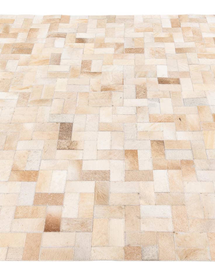 Detail image of 5' x 7' 11 Cowhide Stocks Rug