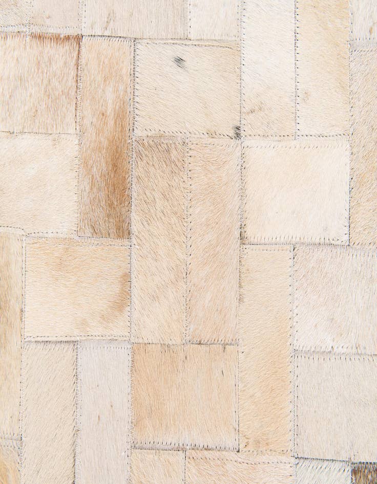 Detail image of 5' x 7' 11 Cowhide Stocks Rug