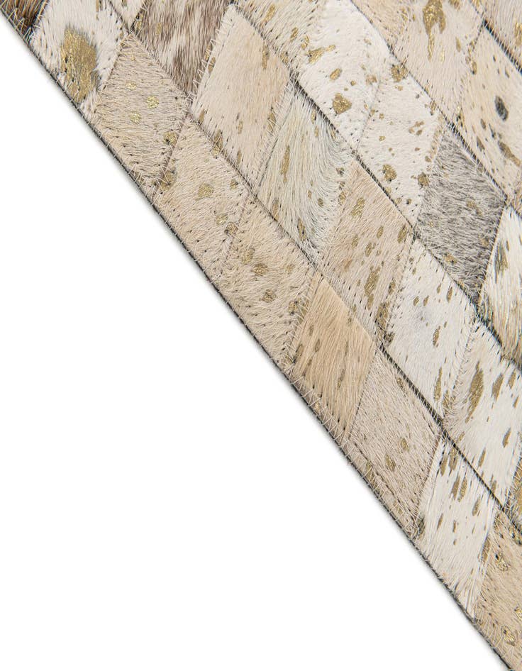 Detail image of 5' 3 x 7' 6 Cowhide Stocks Rug