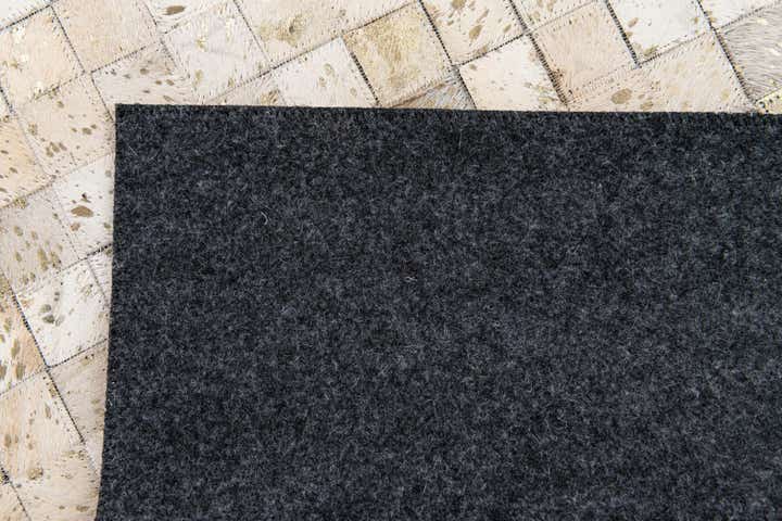 5' 3 x 7' 6 Cowhide Stocks Rug