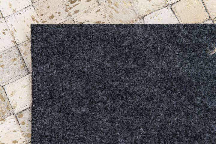 5' 3 x 7' 6 Cowhide Stocks Rug