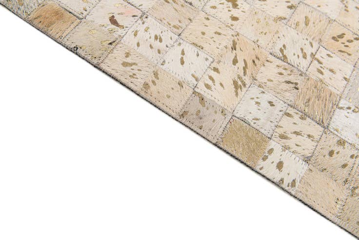 Detail image of 5' 3 x 7' 5 Cowhide Stocks Rug