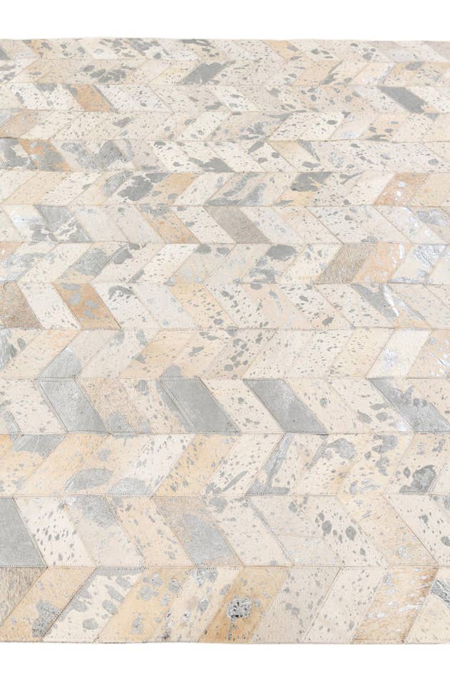 Detail image of 4' 11 x 7' 11 Cowhide Stocks Rug