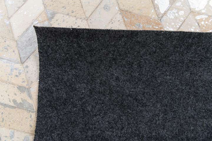 4' 11 x 7' 11 Cowhide Stocks Rug