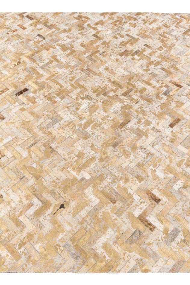 Detail image of 5' 5 x 7' 6 Cowhide Stocks Rug