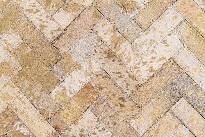 5' 5 x 7' 6 Cowhide Stocks Rug