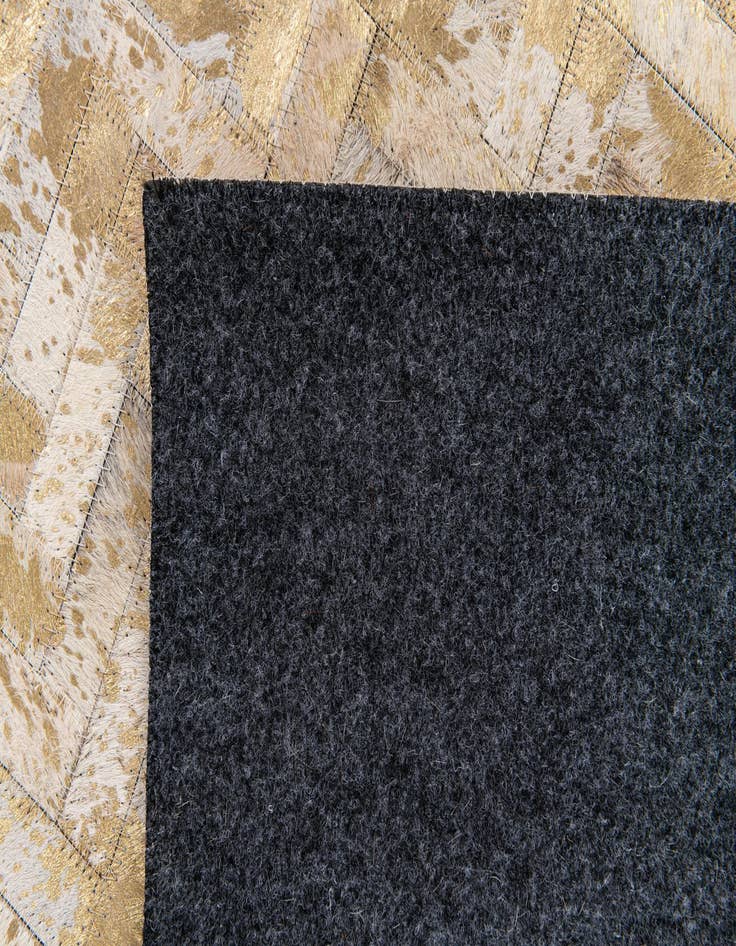 Detail image of 5' 5 x 7' 6 Cowhide Stocks Rug