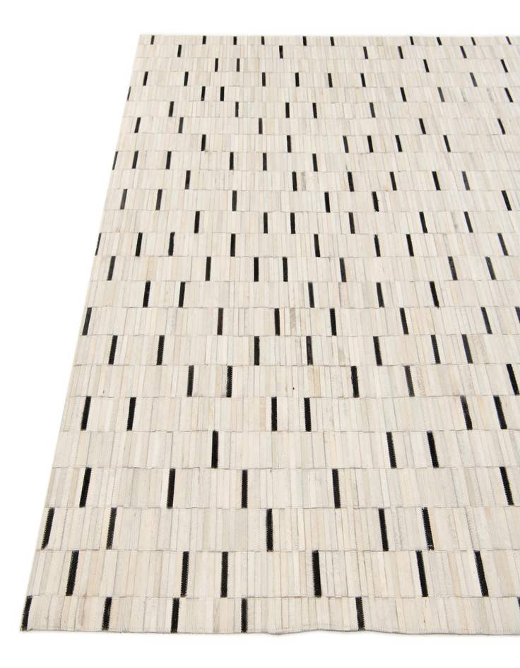 Detail image of 6' x 9' Cowhide Stocks Rug