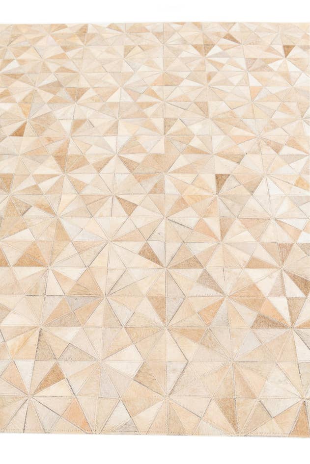 Detail image of 4' 8 x 6' 7 Cowhide Stocks Rug