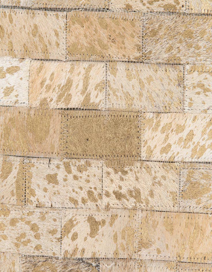 Detail image of 4' 9 x 6' 7 Cowhide Stocks Rug