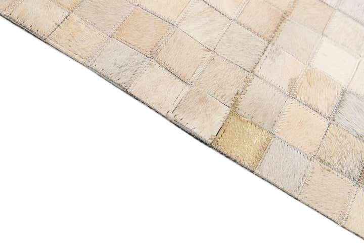 4' x 5' 6 Cowhide Stocks Rug
