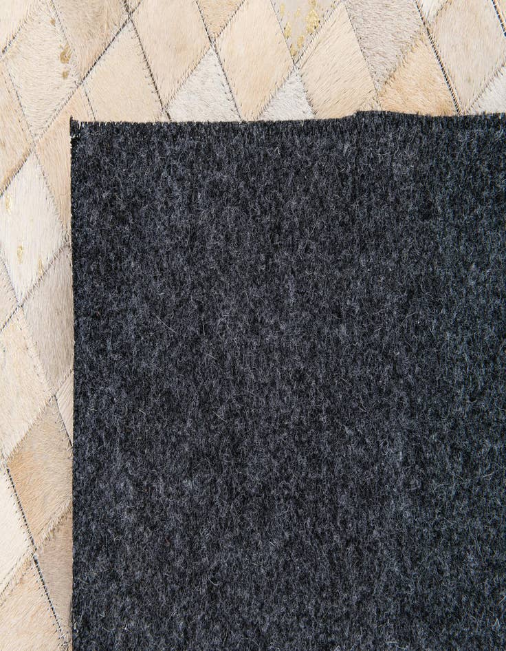 Detail image of 4' x 5' 6 Cowhide Stocks Rug