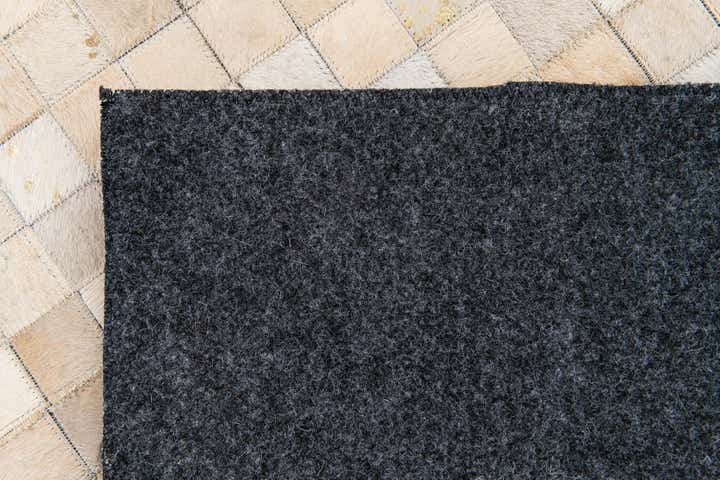 4' x 5' 6 Cowhide Stocks Rug