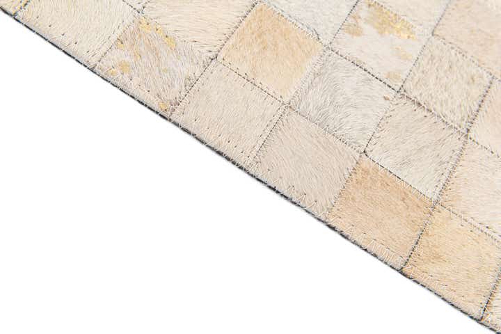 4' 1 x 5' 8 Cowhide Stocks Rug