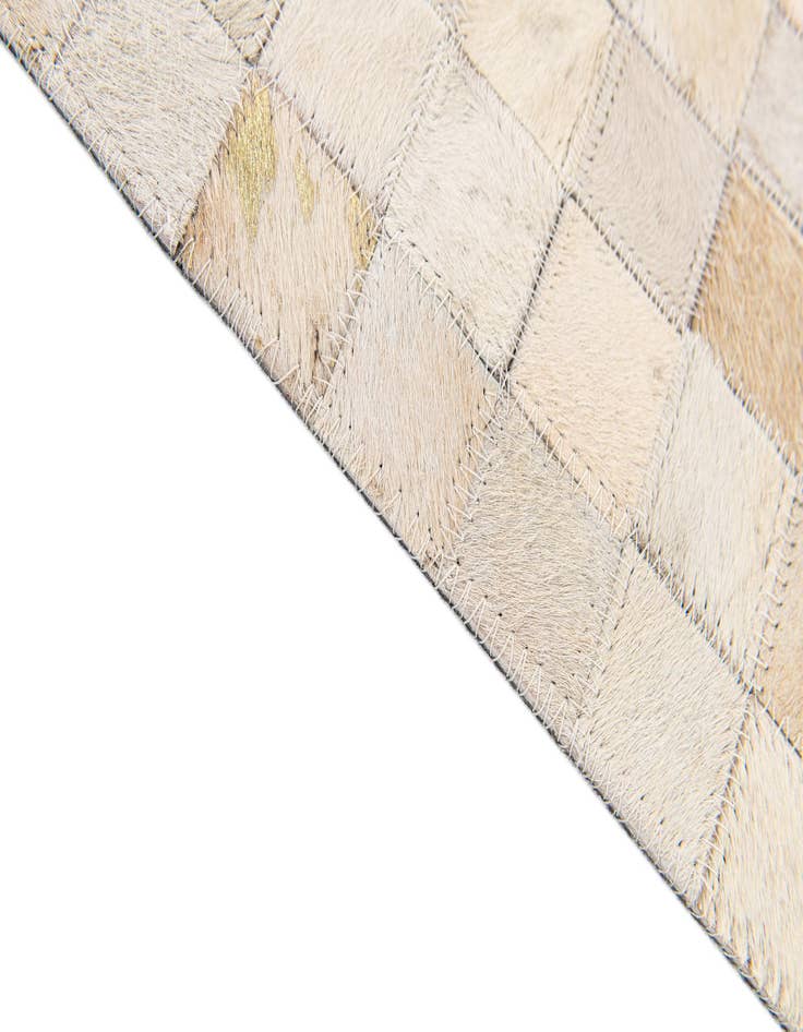 Detail image of 4' x 5' 7 Cowhide Stocks Rug