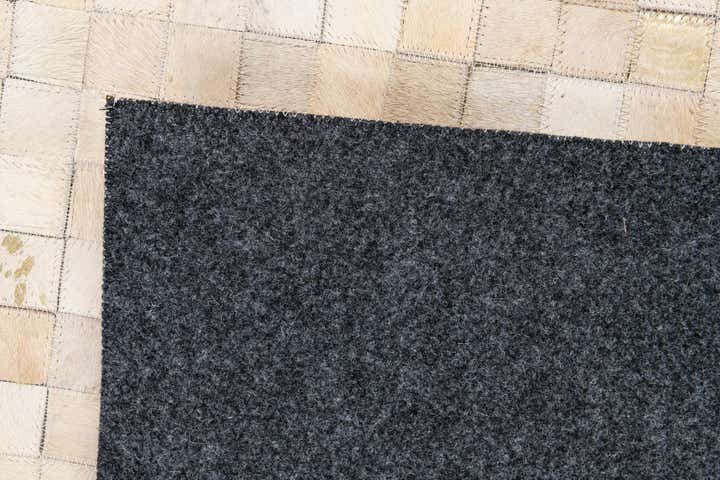4' x 5' 8 Cowhide Stocks Rug