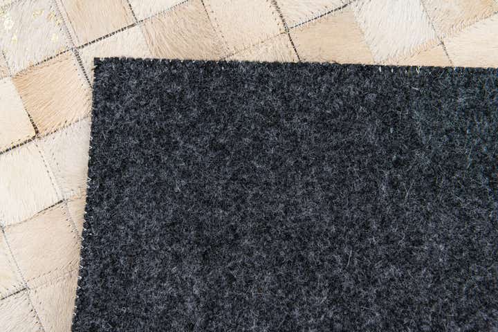 4' x 5' 8 Cowhide Stocks Rug