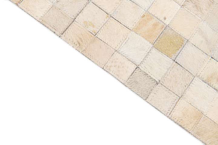 4' 1 x 5' 8 Cowhide Stocks Rug