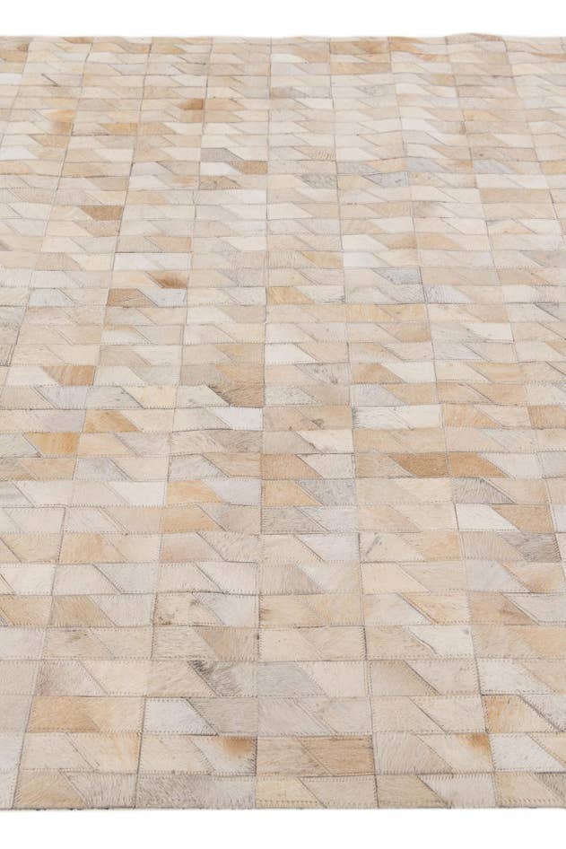 Detail image of 4' 5 x 5' 2 Cowhide Stocks Rug