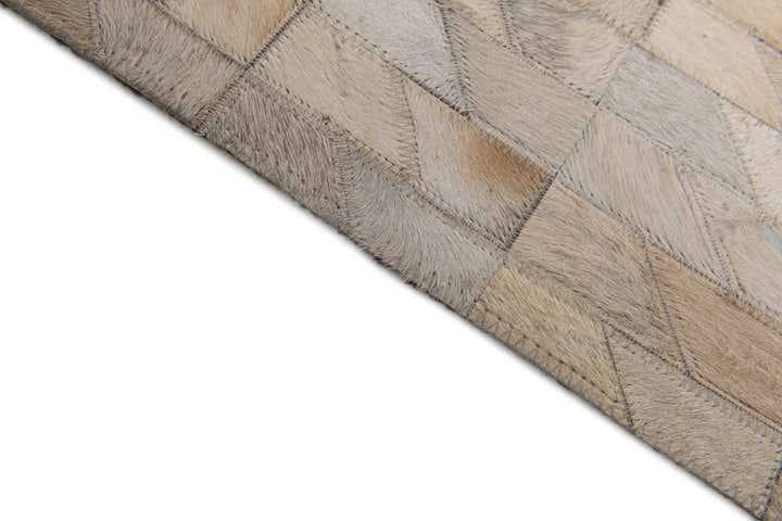 4' 5 x 5' 2 Cowhide Stocks Rug