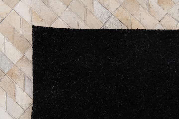 4' 5 x 5' 2 Cowhide Stocks Rug